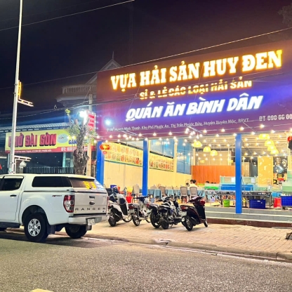 Quán hải sản Xuyên mộc